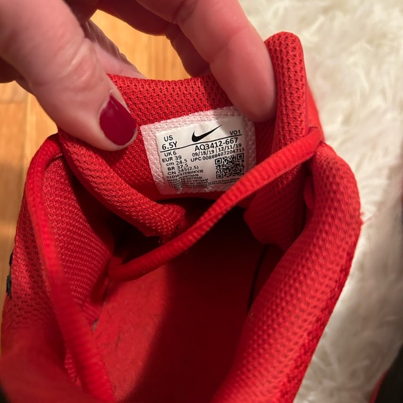 Nike Boys Kyrie Flytrap 2 - Picture 5 of 5